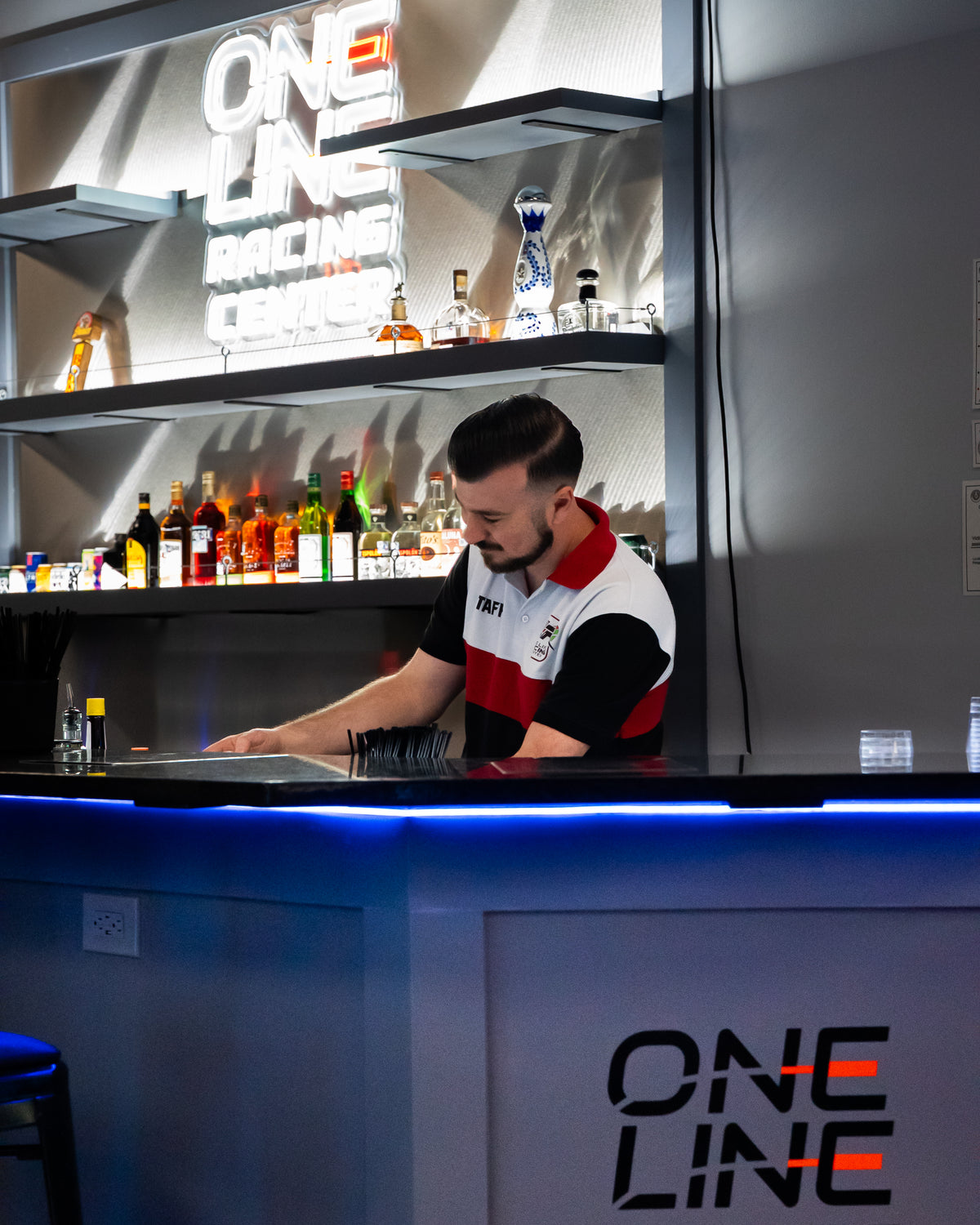 Lounge And Bar – One Line Racing Center